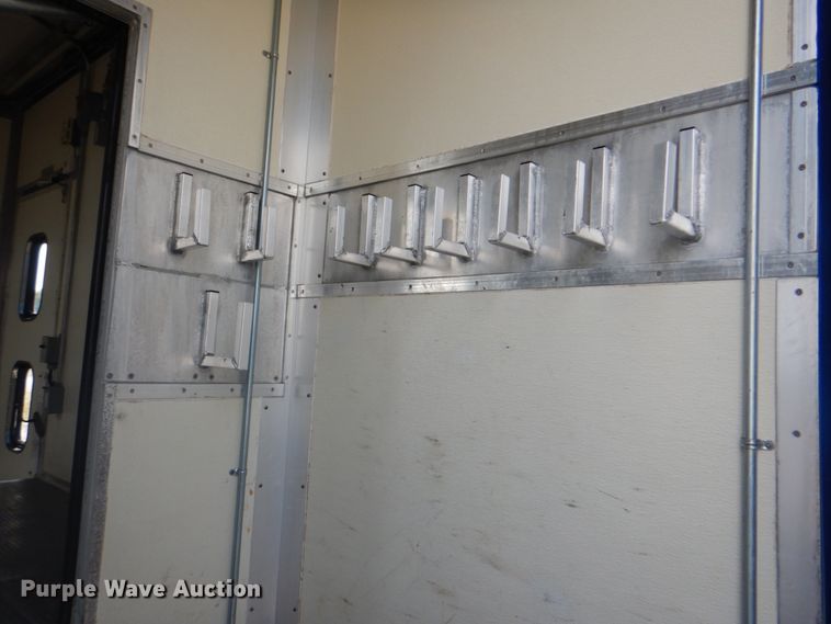 image for item HT9420 2007 Chevrolet C7500  command center truck