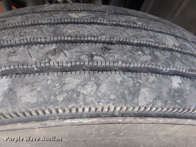 image for item HT9420 2007 Chevrolet C7500  command center truck