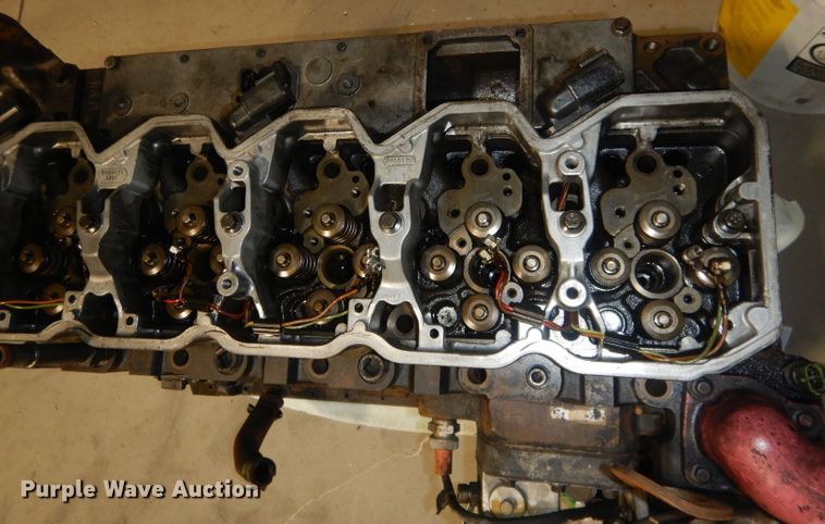 image for item HU9259 2003 Cummins  engine block