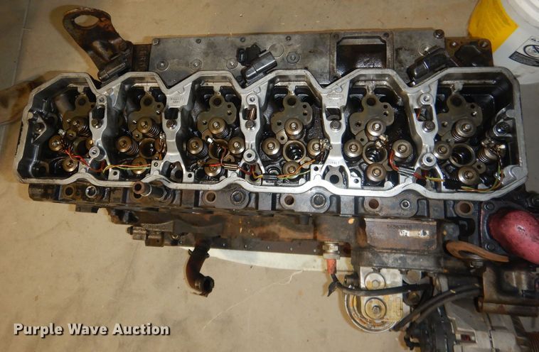 image for item HU9259 2003 Cummins  engine block