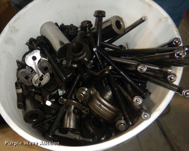 image for item HU9259 2003 Cummins  engine block