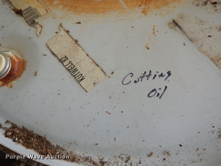 image for item HU9262 Kutwell 82 cutting oil