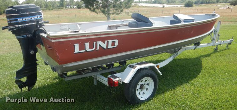 image for item HU9267 1989 Lund American  boat