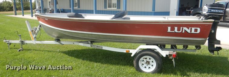 image for item HU9267 1989 Lund American  boat