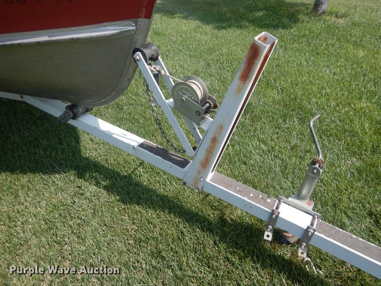 image for item HU9267 1989 Lund American  boat