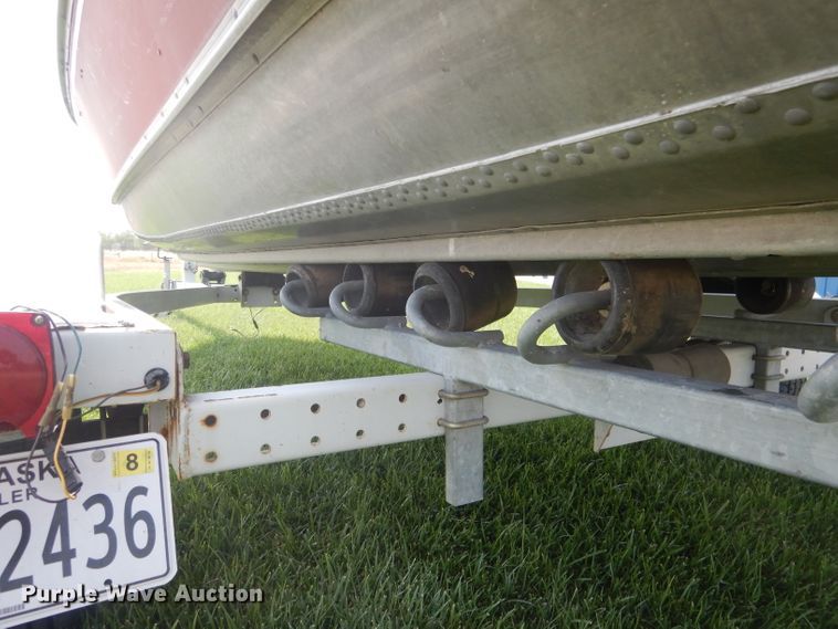 image for item HU9267 1989 Lund American  boat