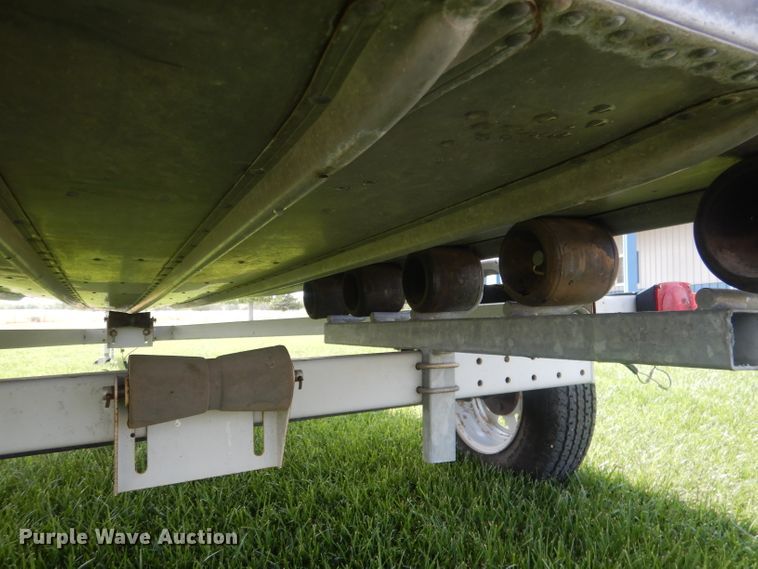 image for item HU9267 1989 Lund American  boat