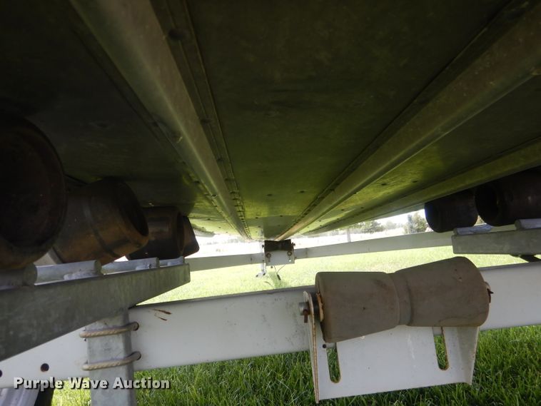 image for item HU9267 1989 Lund American  boat