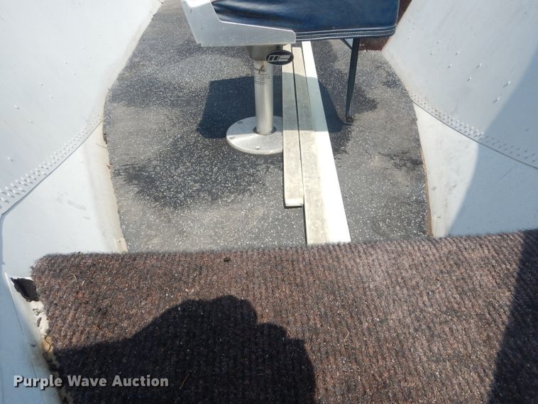 image for item HU9267 1989 Lund American  boat