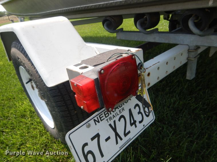 image for item HU9267 1989 Lund American  boat