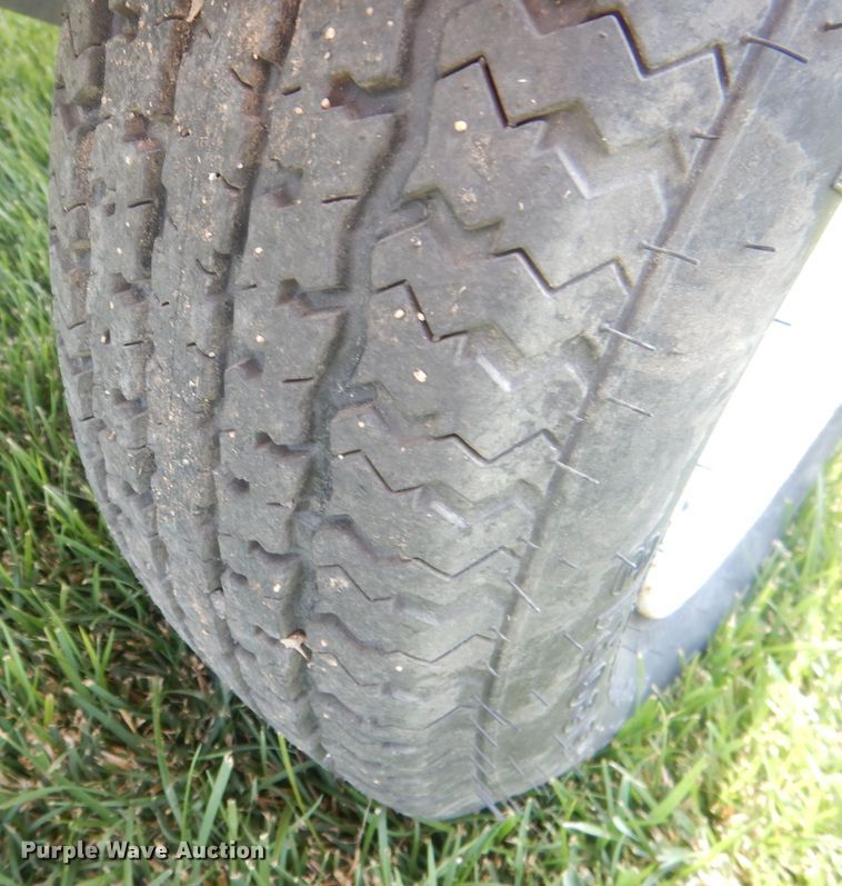 image for item HU9267 1989 Lund American  boat