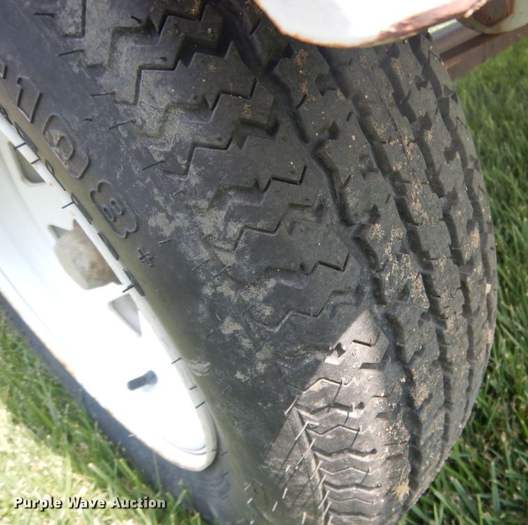 image for item HU9267 1989 Lund American  boat