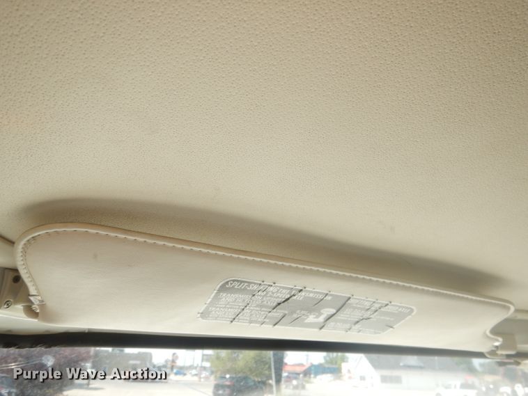 image for item HU9270 1972 Ford F600  flatbed truck