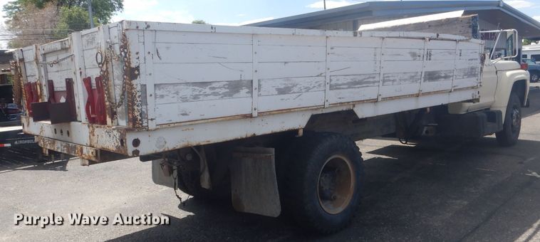 image for item HU9271 1975 Ford F700  dump truck