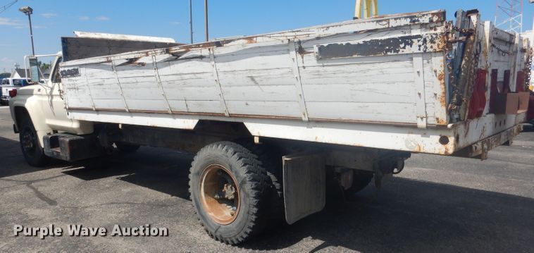 image for item HU9271 1975 Ford F700  dump truck