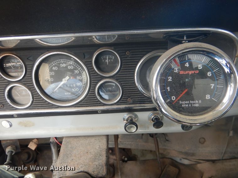 image for item HU9271 1975 Ford F700  dump truck