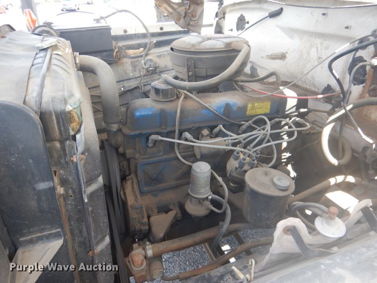 image for item HU9271 1975 Ford F700  dump truck