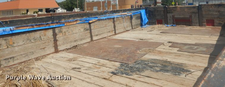 image for item HU9271 1975 Ford F700  dump truck