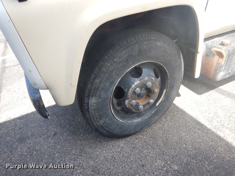 image for item HU9271 1975 Ford F700  dump truck