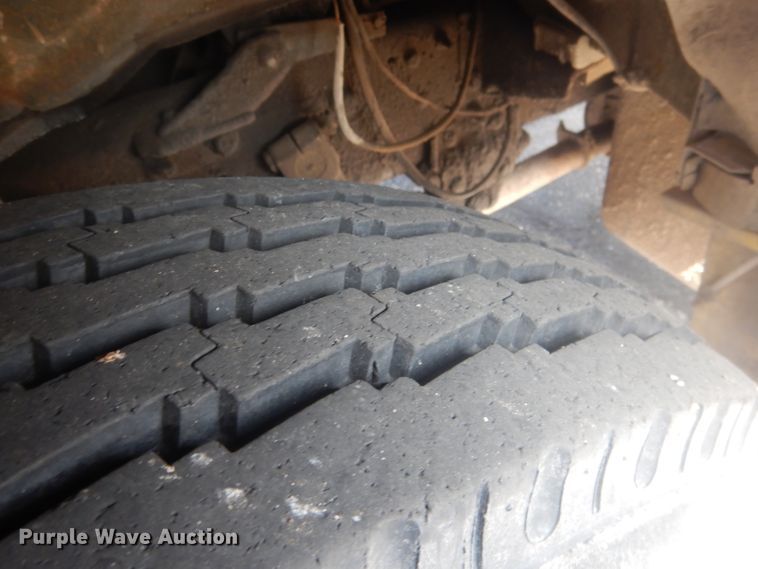 image for item HU9271 1975 Ford F700  dump truck