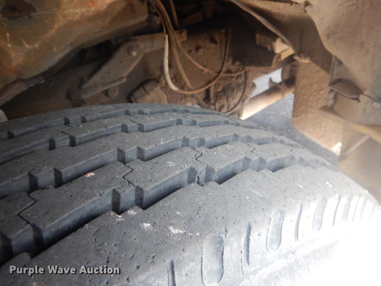 image for item HU9271 1975 Ford F700  dump truck