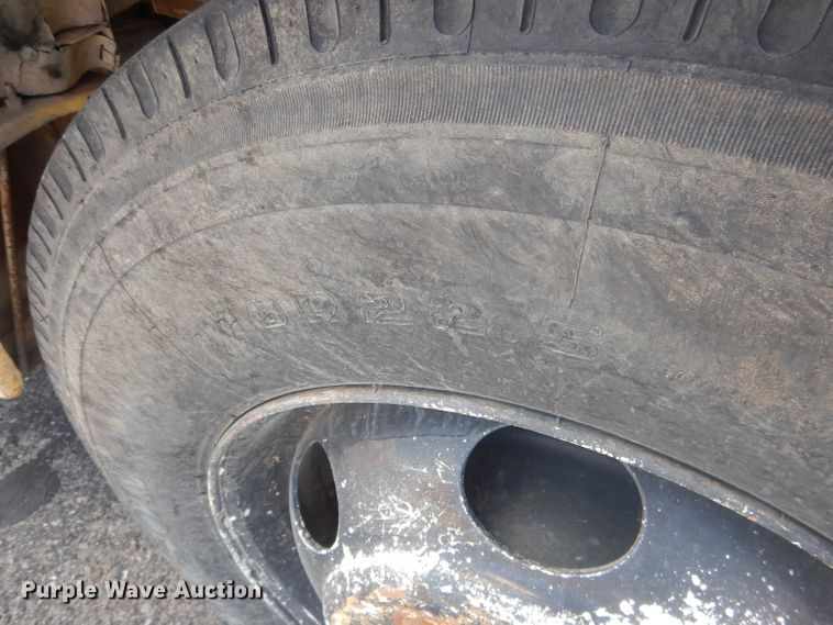 image for item HU9271 1975 Ford F700  dump truck