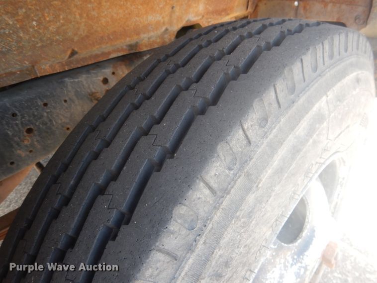 image for item HU9271 1975 Ford F700  dump truck