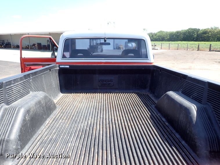 image for item IB9019 1970 GMC 1500  pickup truck