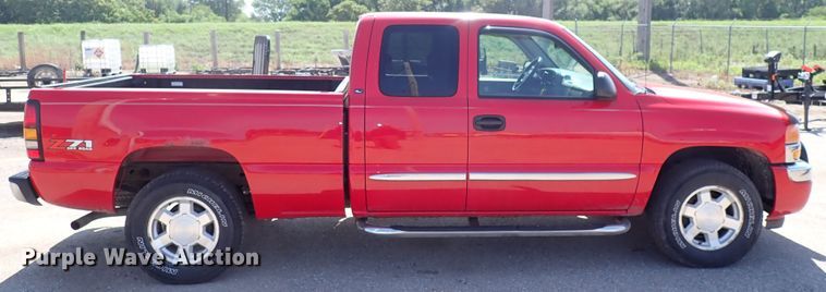 image for item IB9021 2006 GMC Sierra 1500  Ext. Cab pickup truck