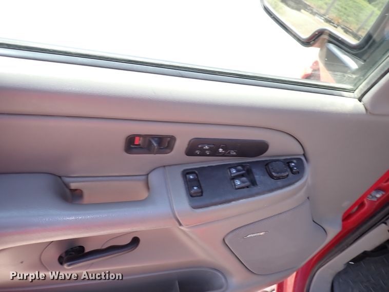 image for item IB9021 2006 GMC Sierra 1500  Ext. Cab pickup truck