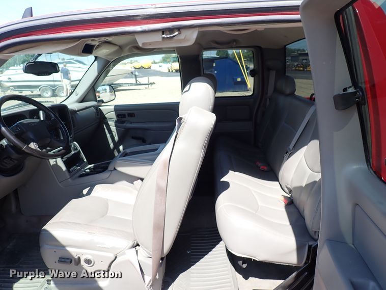 image for item IB9021 2006 GMC Sierra 1500  Ext. Cab pickup truck