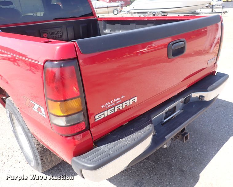 image for item IB9021 2006 GMC Sierra 1500  Ext. Cab pickup truck