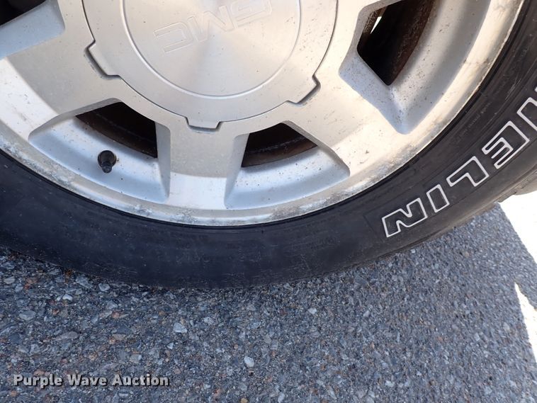 image for item IB9021 2006 GMC Sierra 1500  Ext. Cab pickup truck