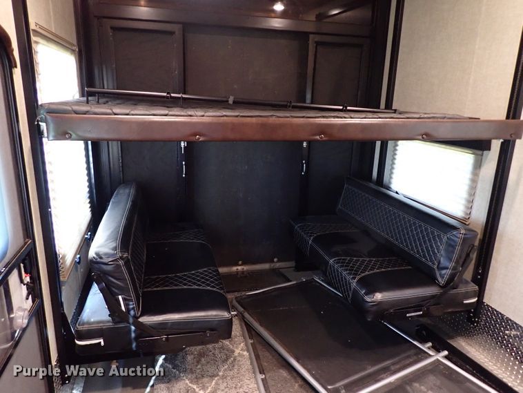 image for item IN9562 2015 Keystone Fuzion  camper