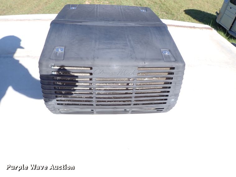 image for item IN9562 2015 Keystone Fuzion  camper