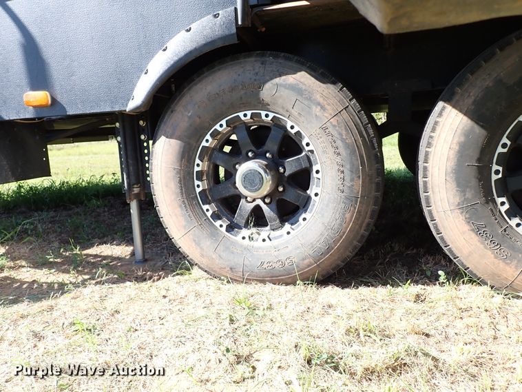 image for item IN9562 2015 Keystone Fuzion  camper