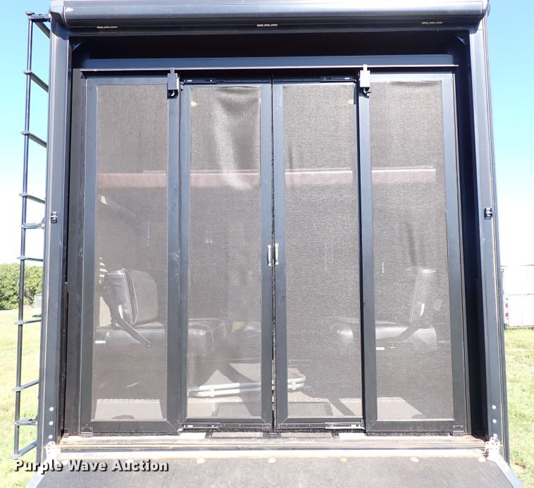 image for item IN9562 2015 Keystone Fuzion  camper