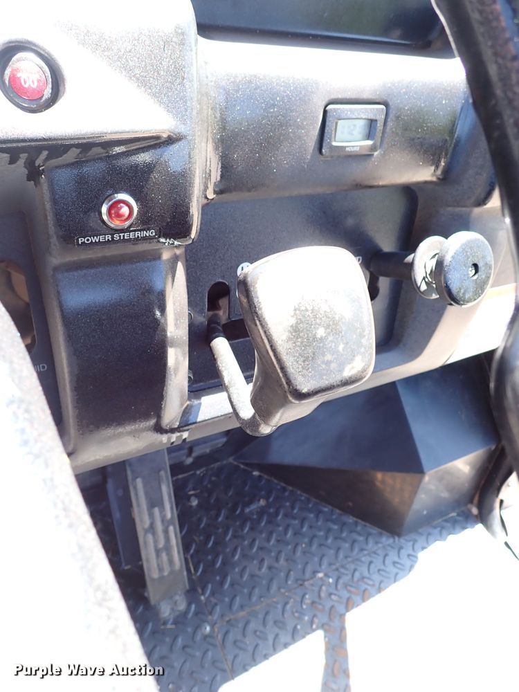 image for item IN9569 2012 Kawasaki Mule 4010  utility vehicle