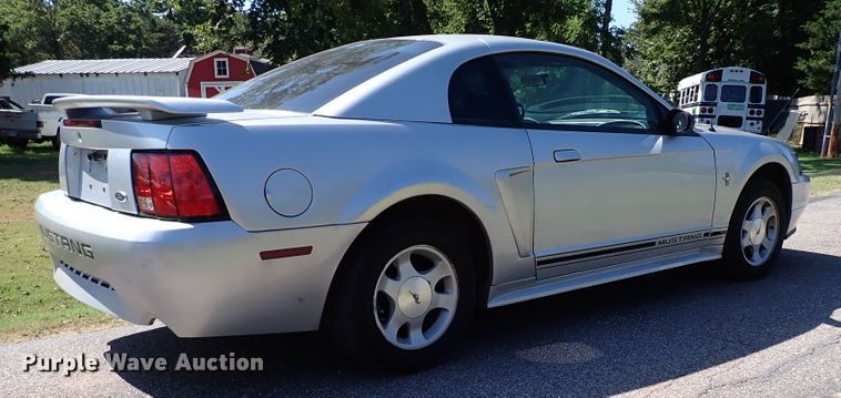 image for item IN9574 2001 Ford Mustang