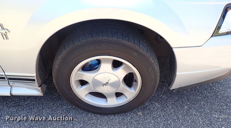image for item IN9574 2001 Ford Mustang