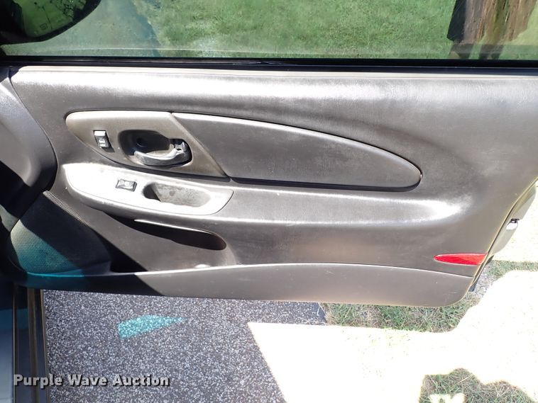 image for item IN9576 2004 Chevrolet Monte Carlo