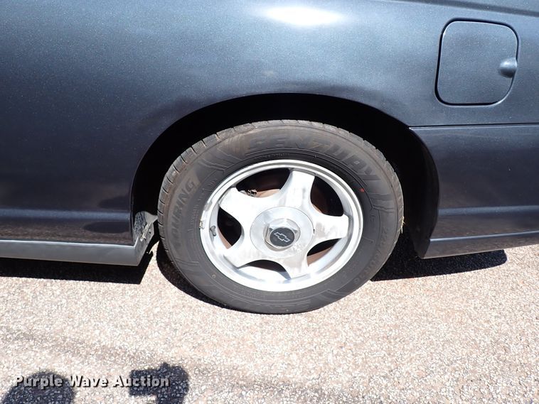 image for item IN9576 2004 Chevrolet Monte Carlo