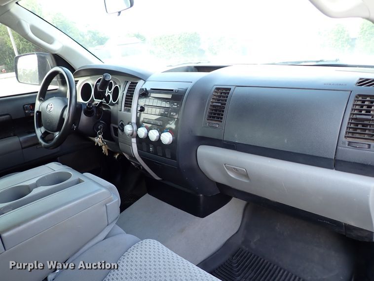 image for item IN9610 2010 Toyota Tundra  Double Cab pickup truck