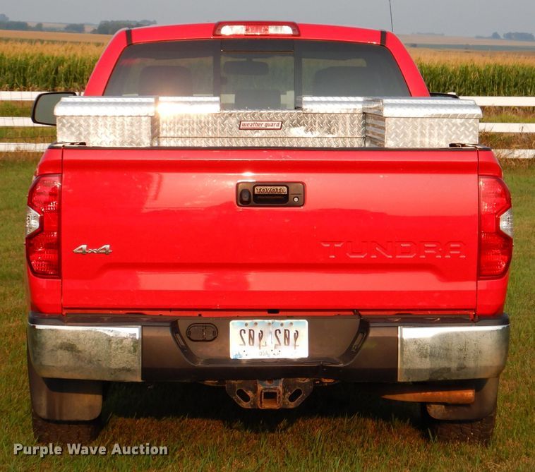 image for item IN9857 2016 Toyota Tundra  Double Cab pickup truck