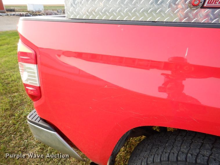 image for item IN9857 2016 Toyota Tundra  Double Cab pickup truck