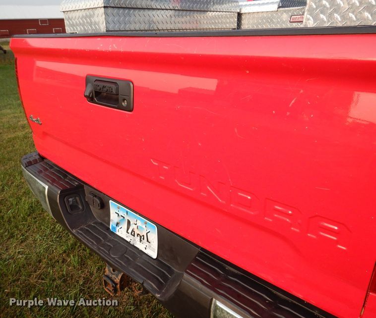 image for item IN9857 2016 Toyota Tundra  Double Cab pickup truck