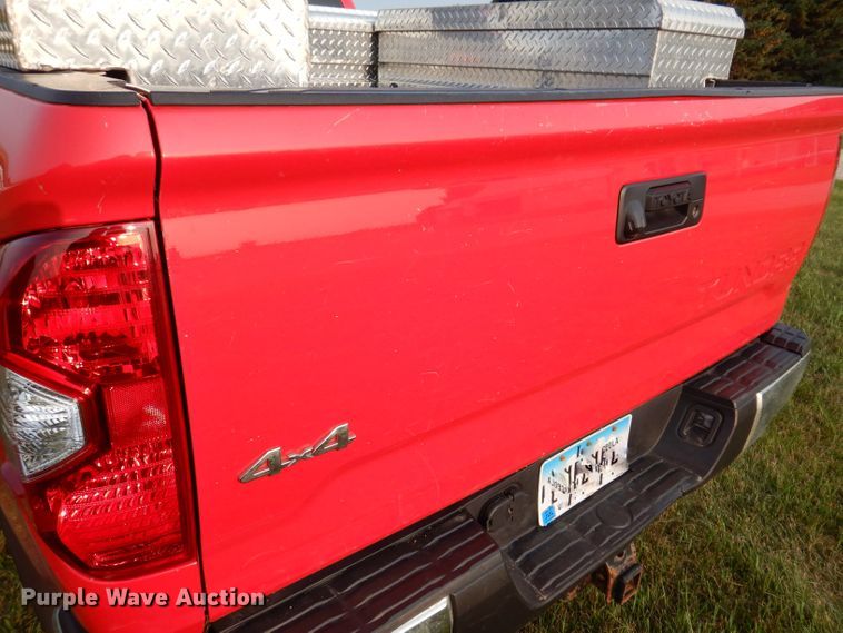 image for item IN9857 2016 Toyota Tundra  Double Cab pickup truck