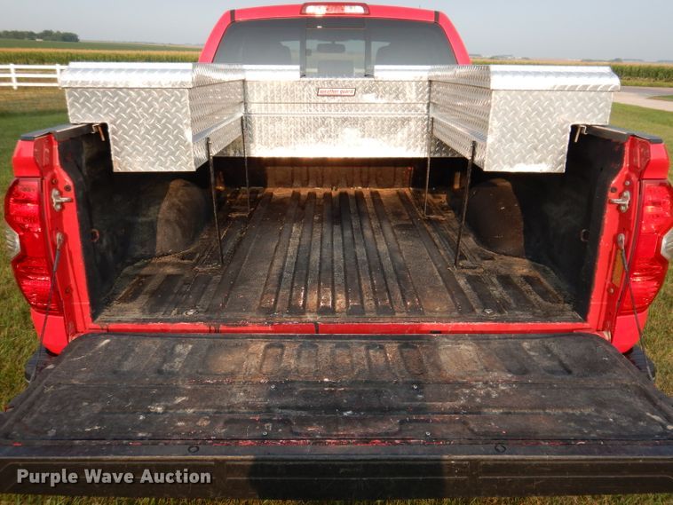 image for item IN9857 2016 Toyota Tundra  Double Cab pickup truck