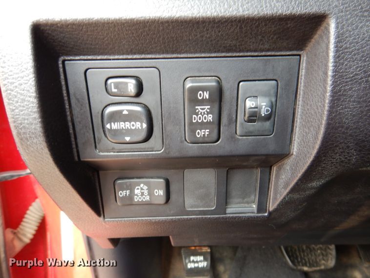 image for item IN9857 2016 Toyota Tundra  Double Cab pickup truck