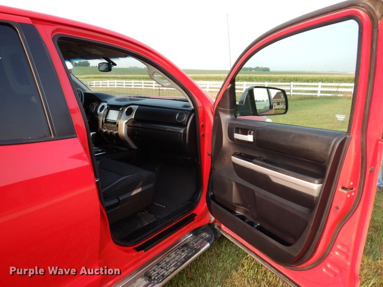 image for item IN9857 2016 Toyota Tundra  Double Cab pickup truck